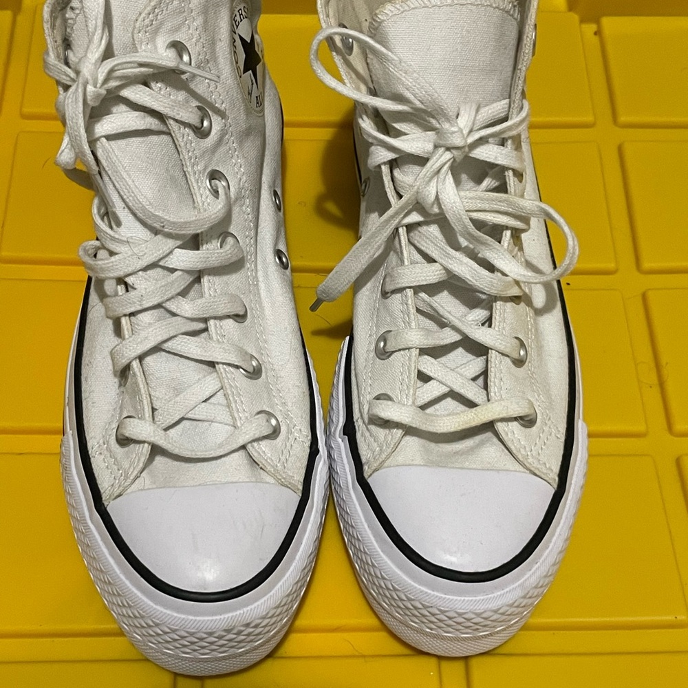 Converse All Star High-Tops in Off-White